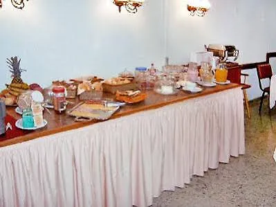 Royal Palace Hotel Porto Alegre 3*,